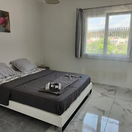 شقة Spacieux 3 Et Balcon *